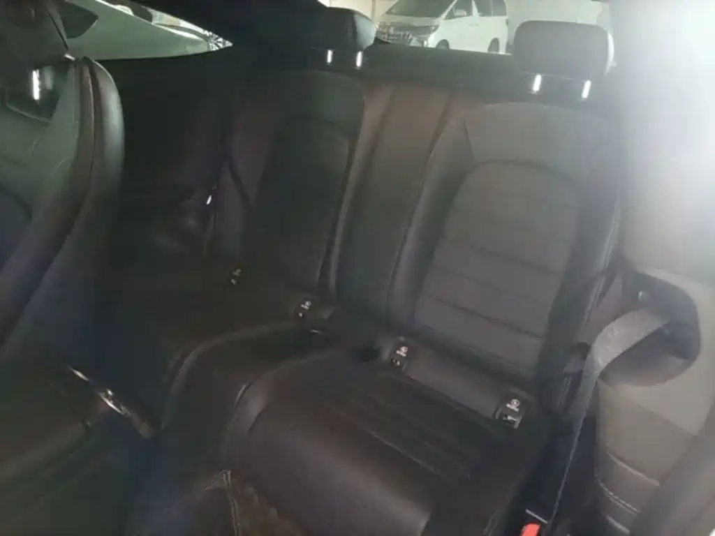 Mercedes-Benz C-Class (Import) — миниатюра 17