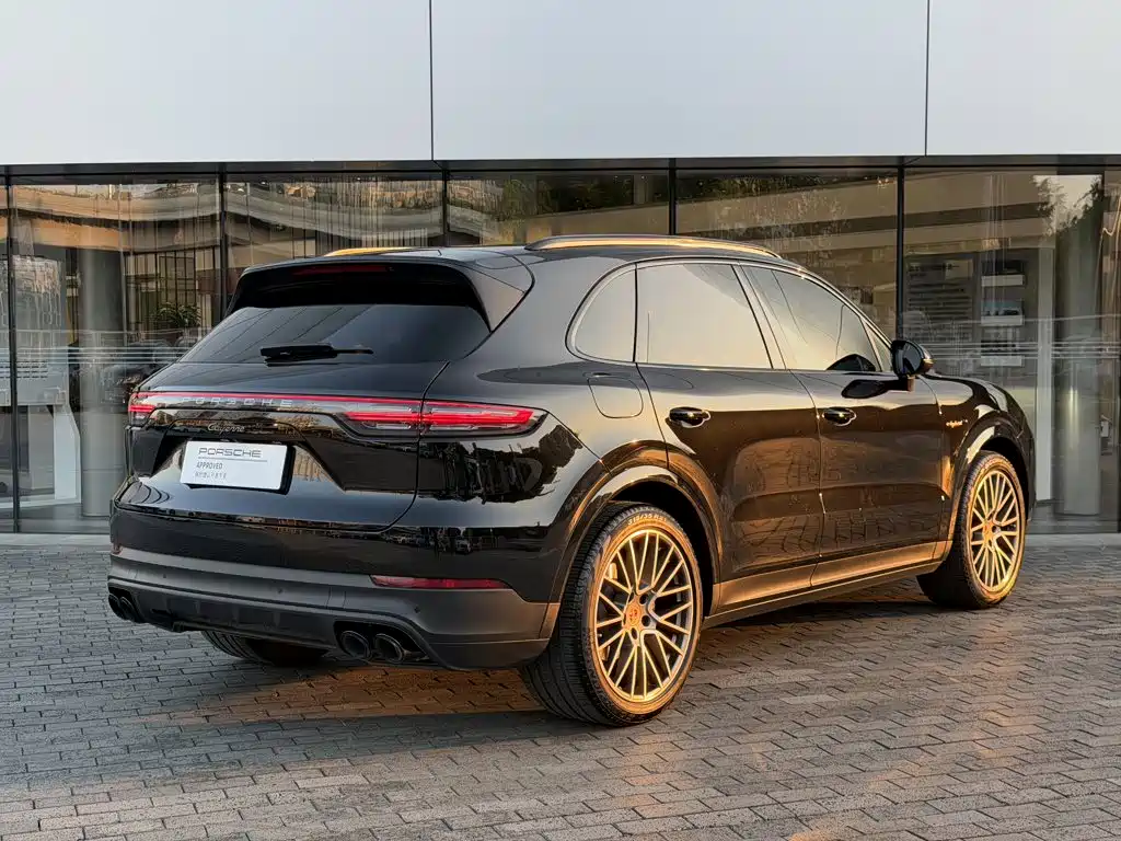 Porsche Cayenne Hybrid — миниатюра 3