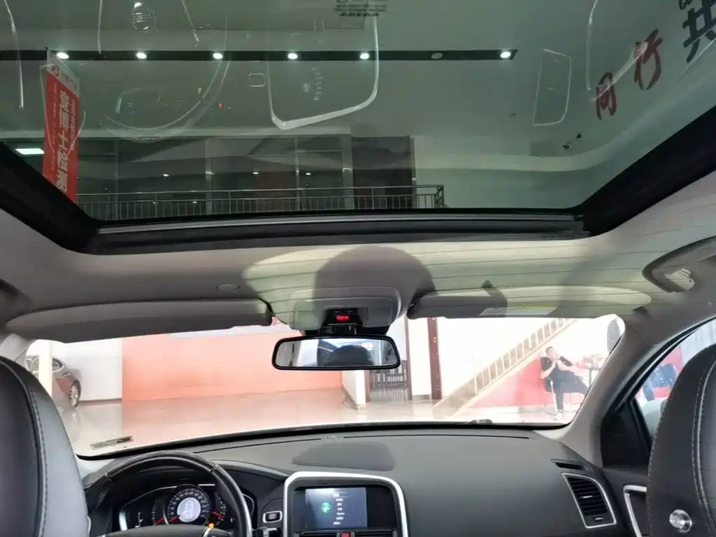 Volvo XC60 — миниатюра 18