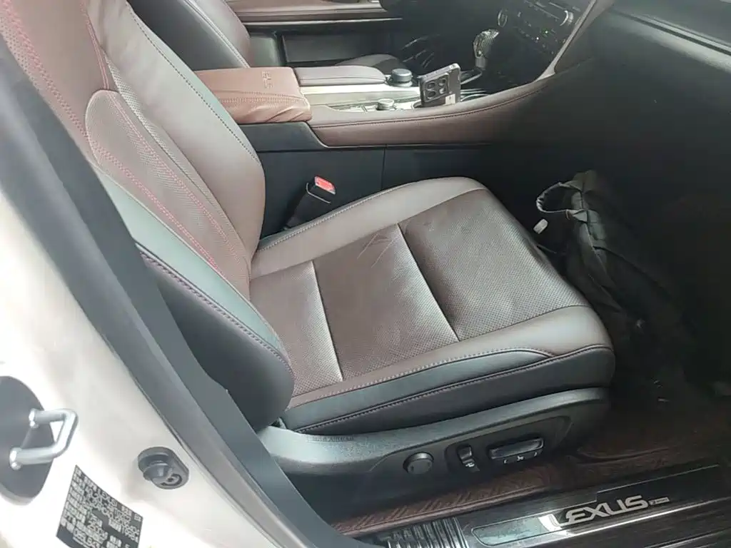 Lexus RX — миниатюра 25