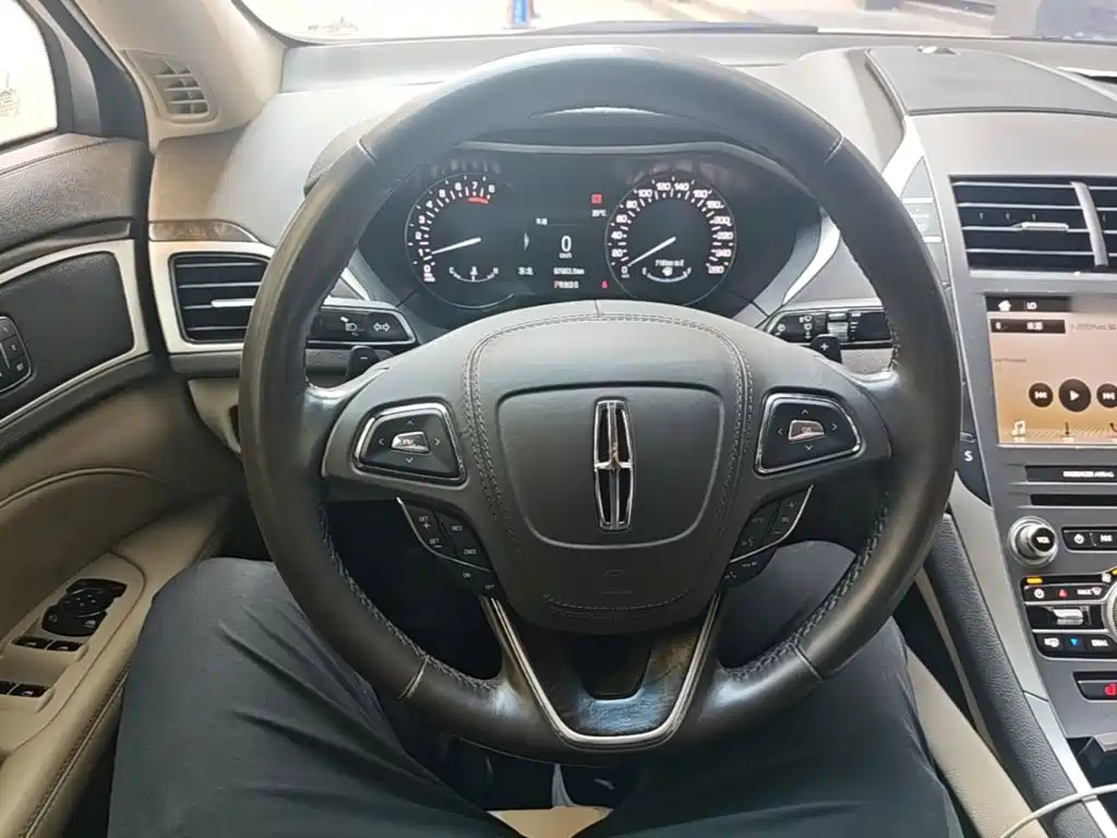 Lincoln MKZ — миниатюра 11