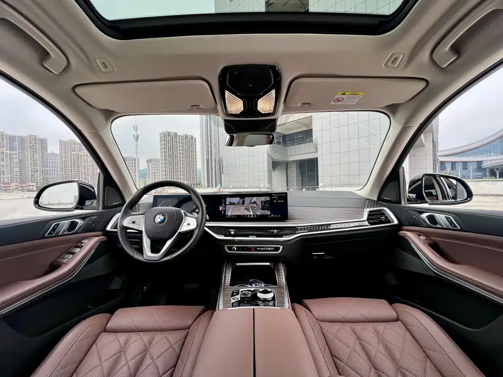 BMW X7 2024 xDrive40i Lead Luxury