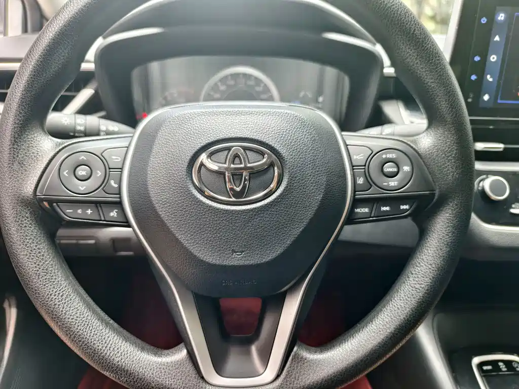 Toyota Corolla — миниатюра 10