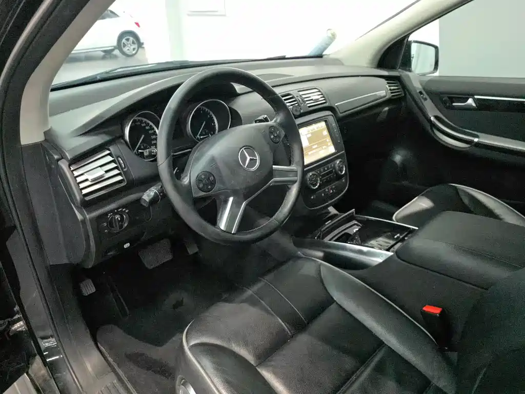 Mercedes-Benz R 2014 R 400 4MATIC