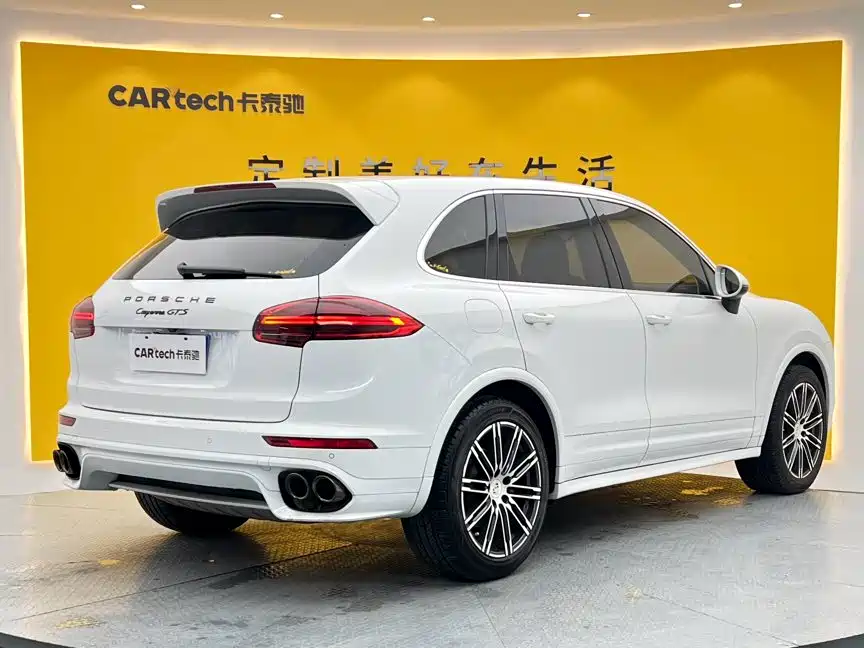 Porsche Cayenne — миниатюра 5