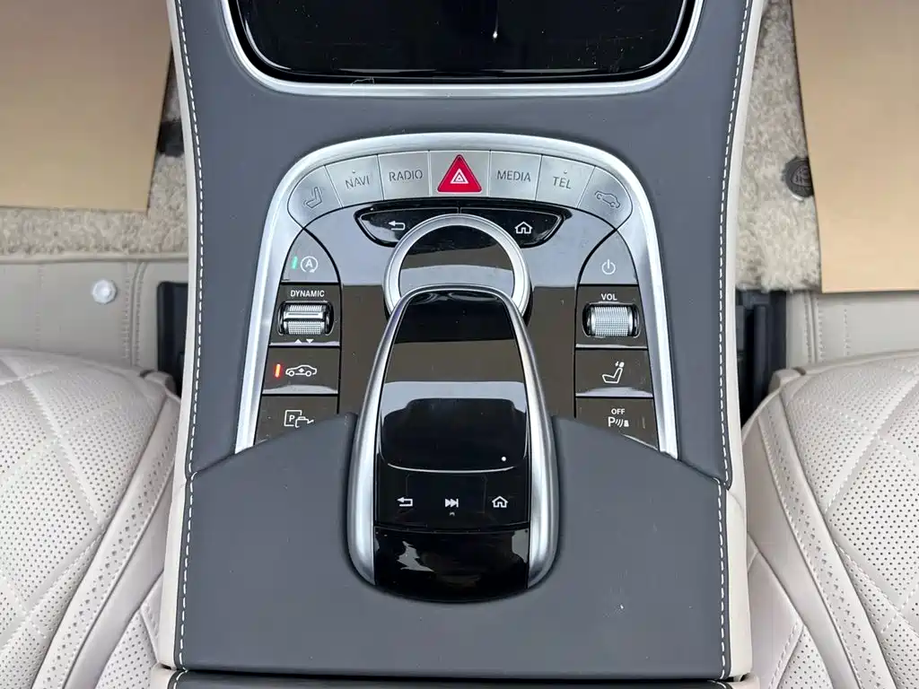 Mercedes-Benz S-Class — миниатюра 22