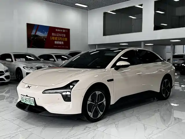 XIAOPENG  MONA M03 2025