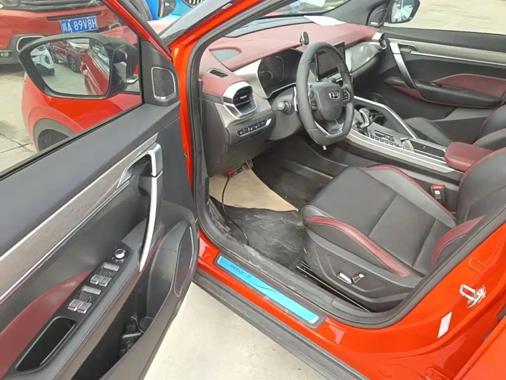 Geely Binyue — миниатюра 16