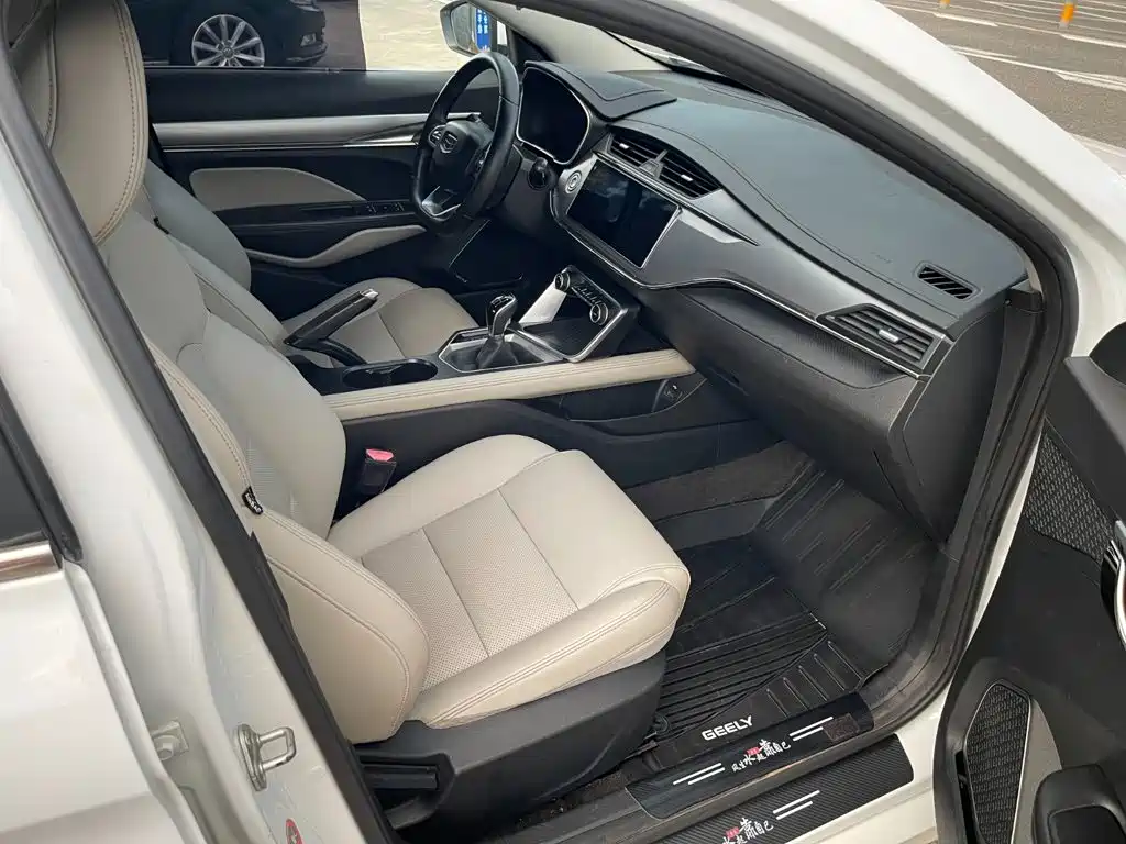 Geely Binrui 14T 手动缤致版, фото 5