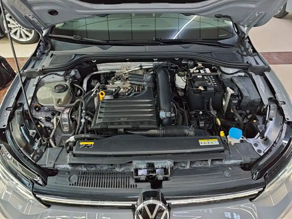 Volkswagen Golf — миниатюра 20