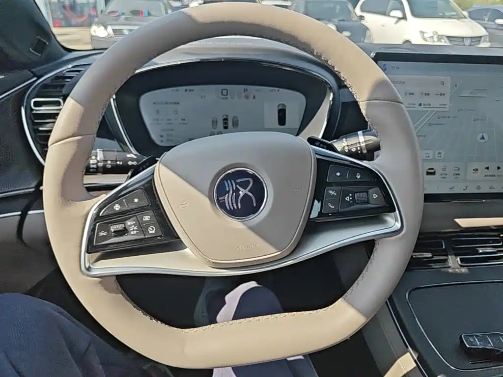 BYD Han — миниатюра 11