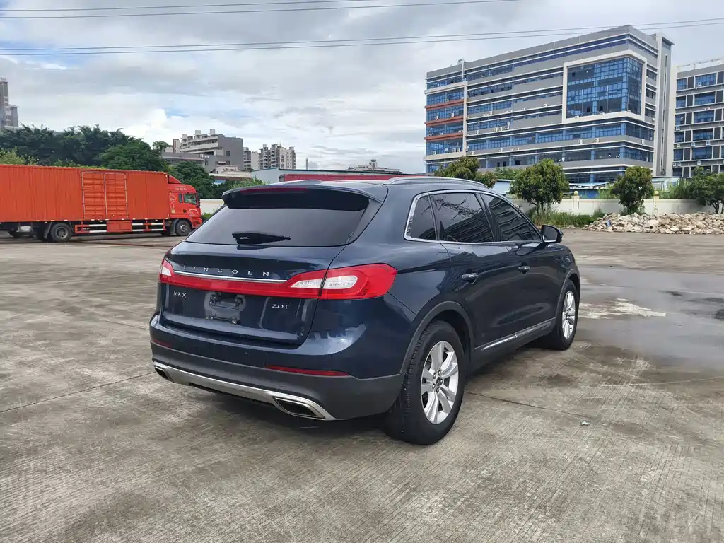 Lincoln MKX — миниатюра 6