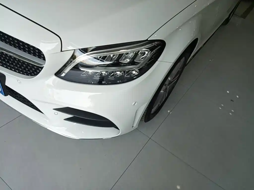 Mercedes-Benz C-Class — миниатюра 24
