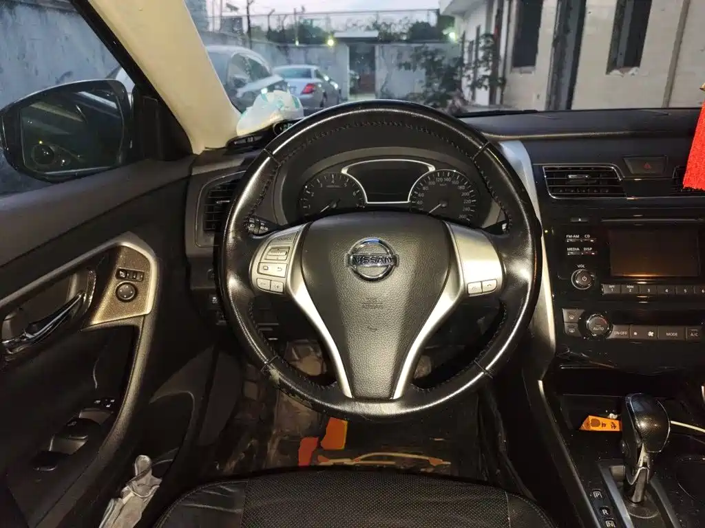 Nissan Teana — миниатюра 6