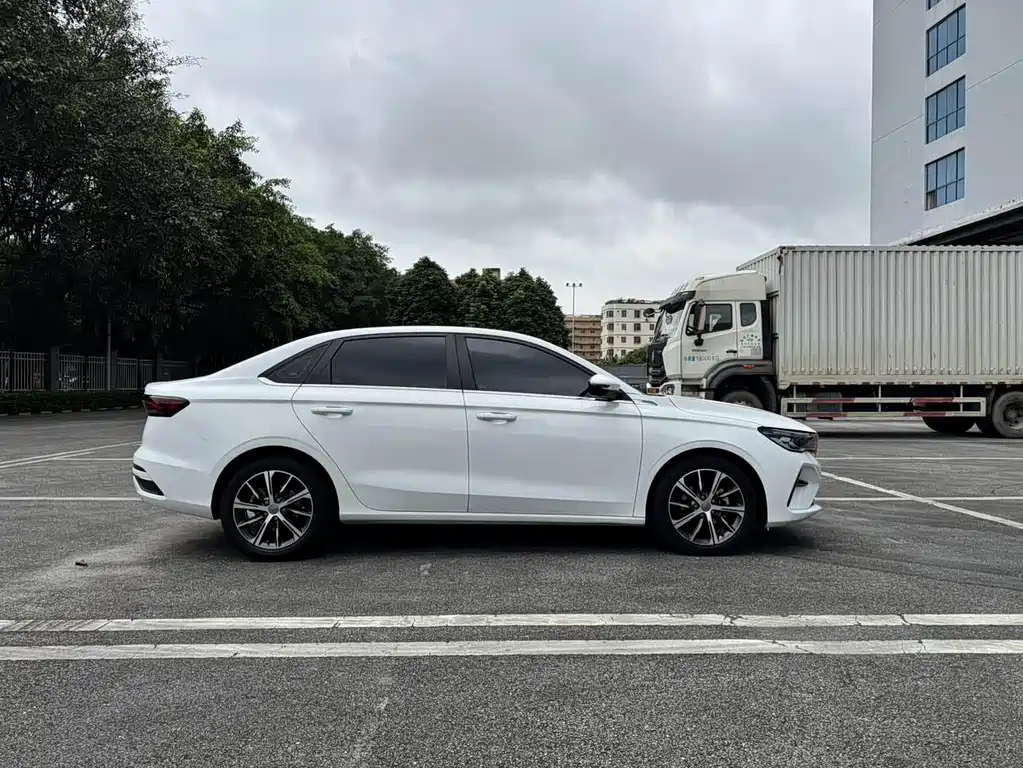 Geely Emgrand 4th Gen 1.5L CVT Flagship Type, фото 26