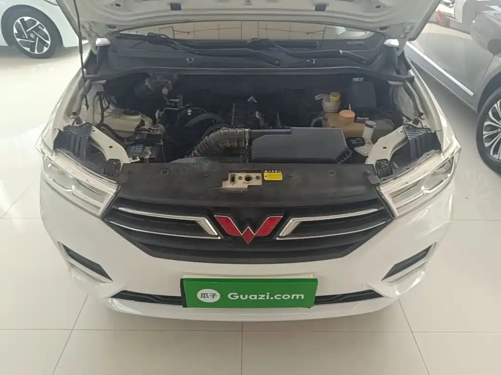 Wuling Hongguang — миниатюра 20