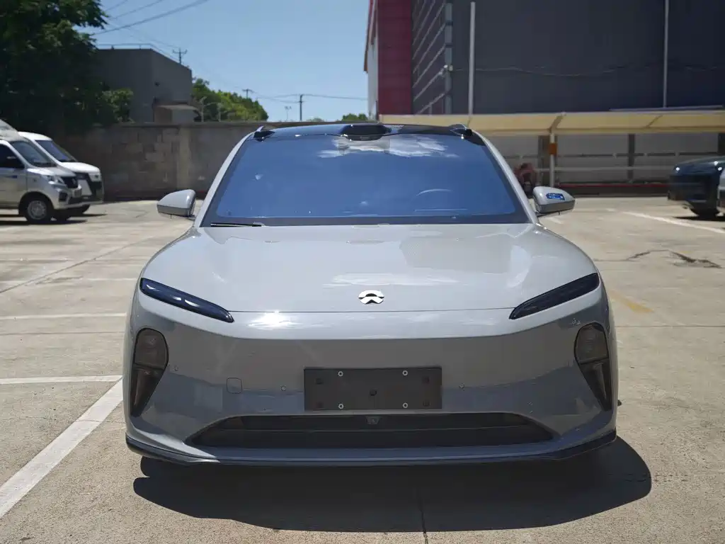 NIO ET5T — миниатюра 2