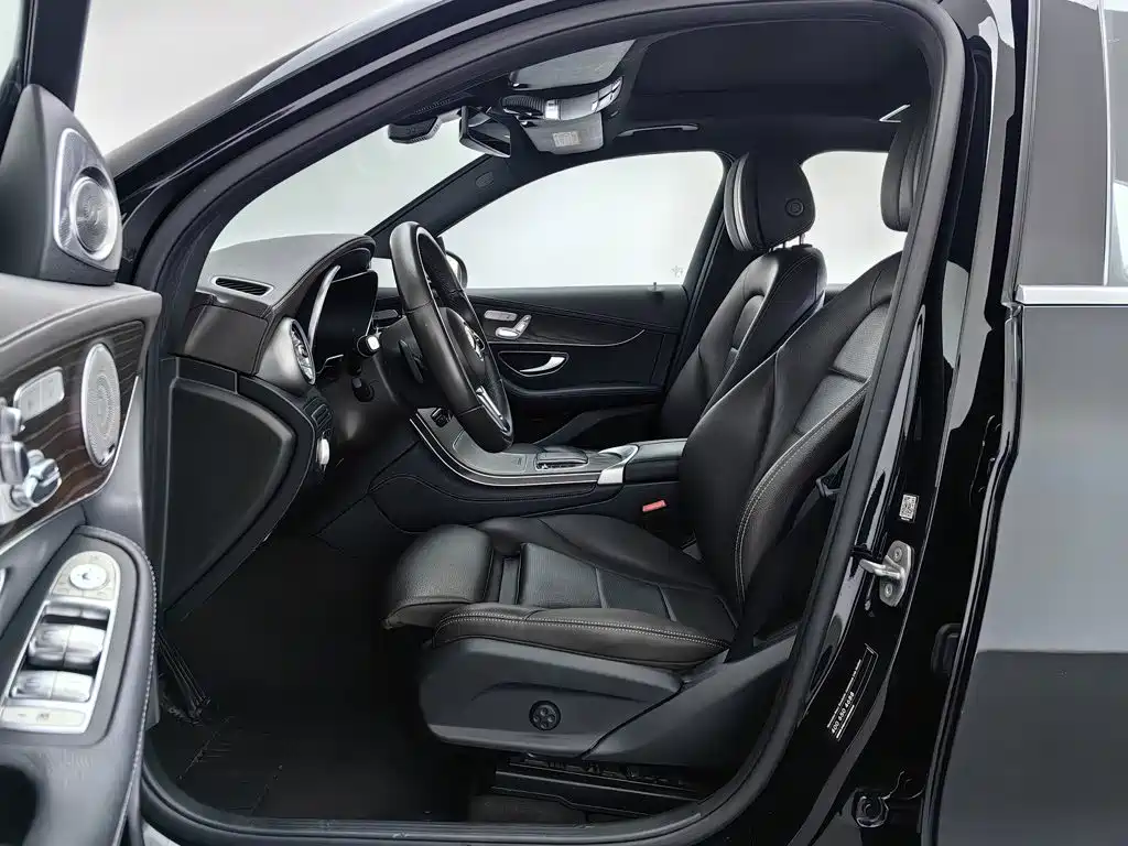 Mercedes-Benz GLC — миниатюра 10