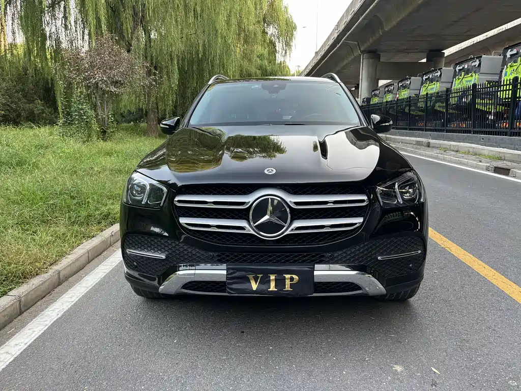 Mercedes-Benz GLE (Import) — миниатюра 2