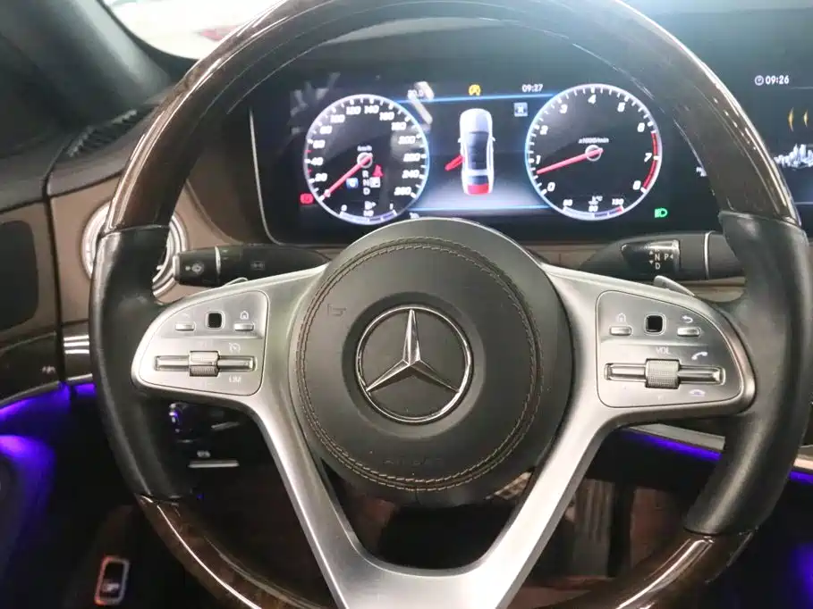 Mercedes-Benz S-Class — миниатюра 6