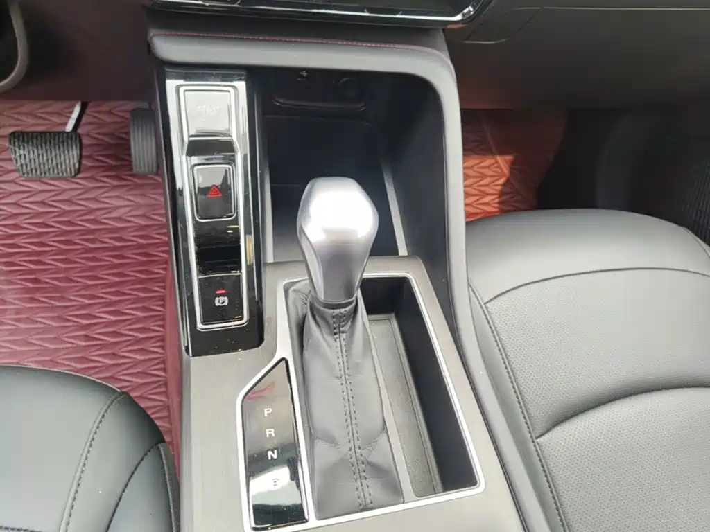 Roewe i5 — миниатюра 14