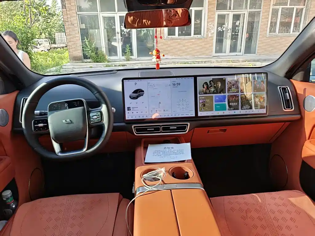 Li Auto L8 2023 Pro