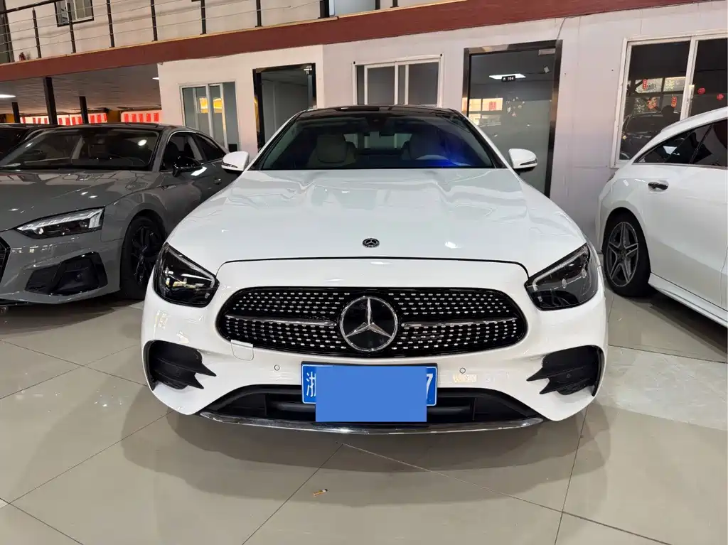 Mercedes-Benz E-Class (Import) — миниатюра 2