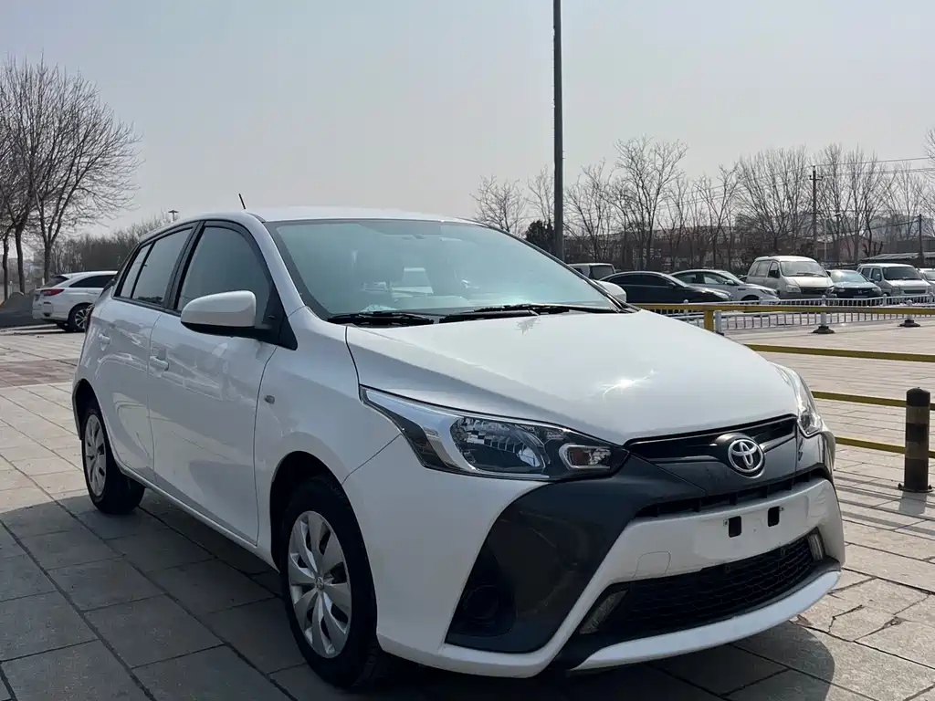 TOYOTA YARIS L ZHIXUAN