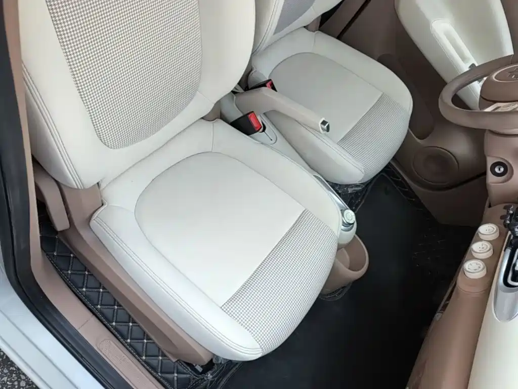 Wuling MINIEV — миниатюра 25
