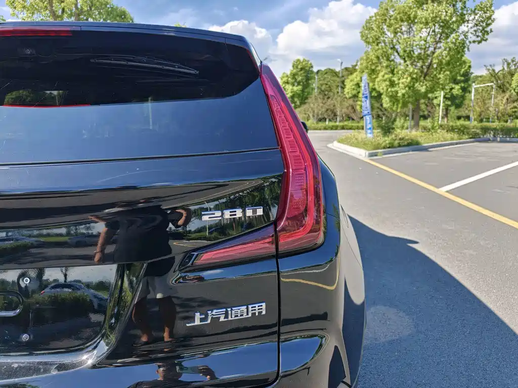 Cadillac XT4 — миниатюра 21