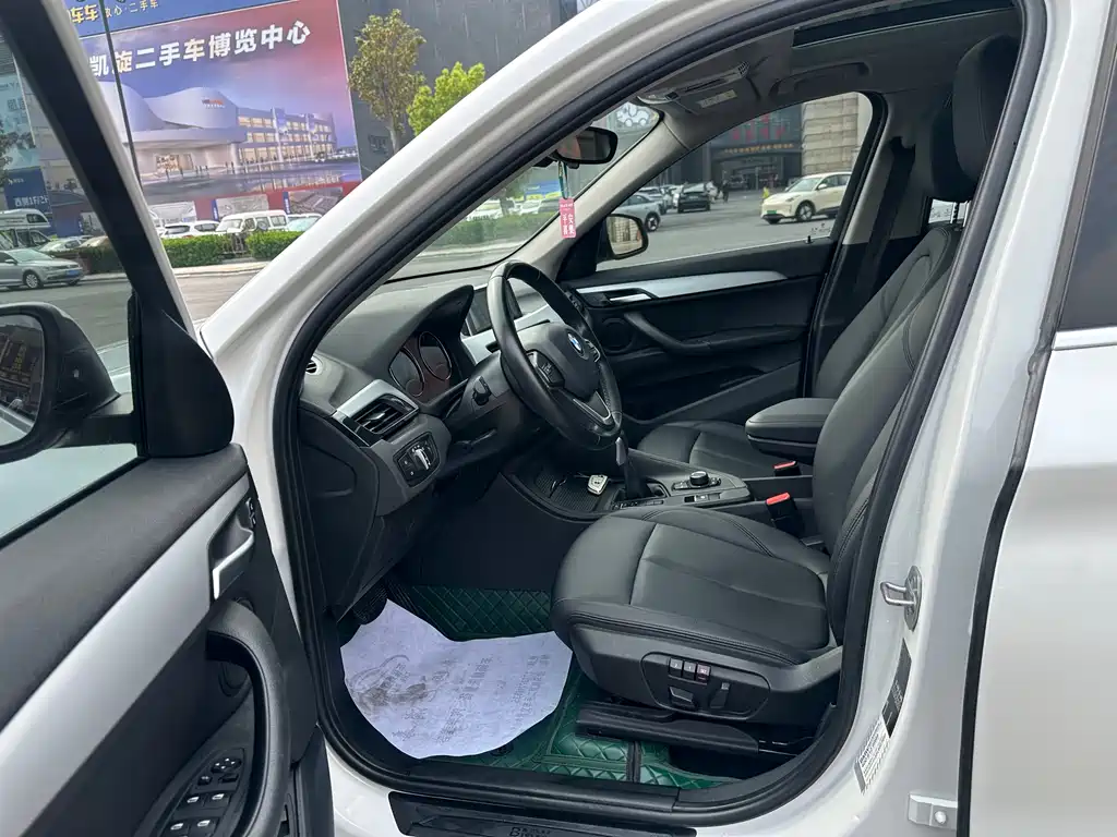 BMW X1 2019 sDrive20Li Lead