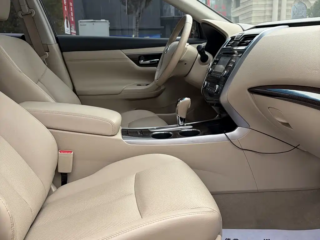 Nissan Teana — миниатюра 9