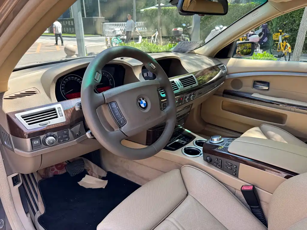 BMW 7 Series 7 2005 740Li