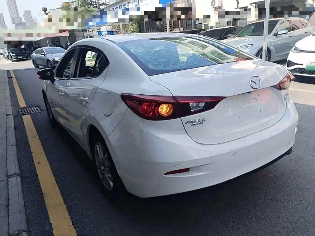 Mazda 3 Axela — миниатюра 5