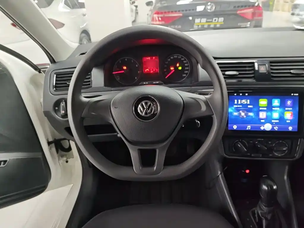 Volkswagen Santana — миниатюра 11