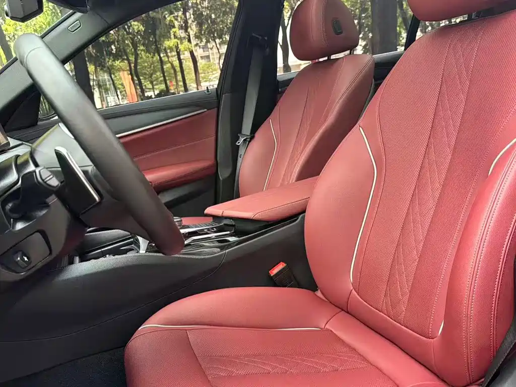 BMW 5 Series — миниатюра 5
