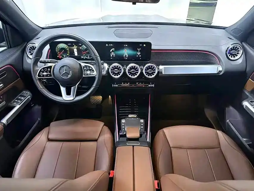 Mercedes-Benz GLB — миниатюра 3