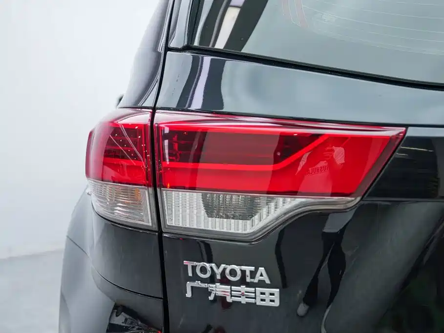 Toyota Highlander — миниатюра 14