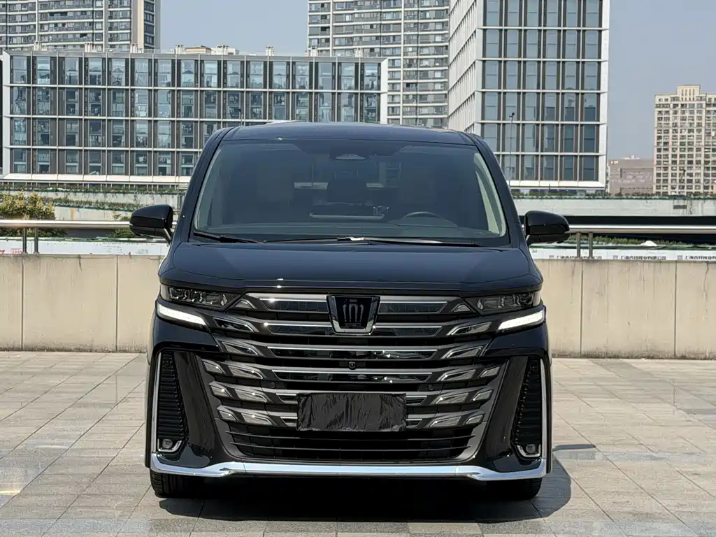 Toyota Vellfire — миниатюра 2