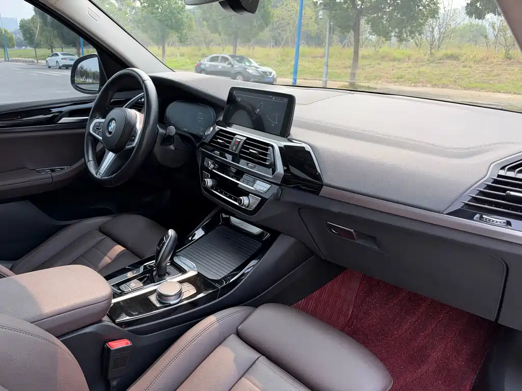 BMW X3 — миниатюра 21