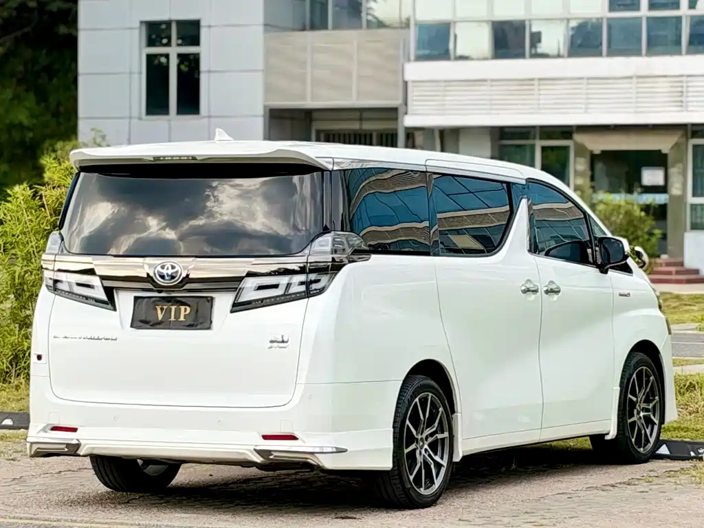 Toyota Vellfire — миниатюра 22