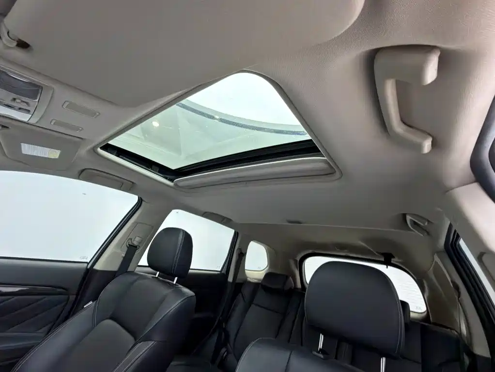 Mitsubishi Outlander — миниатюра 7