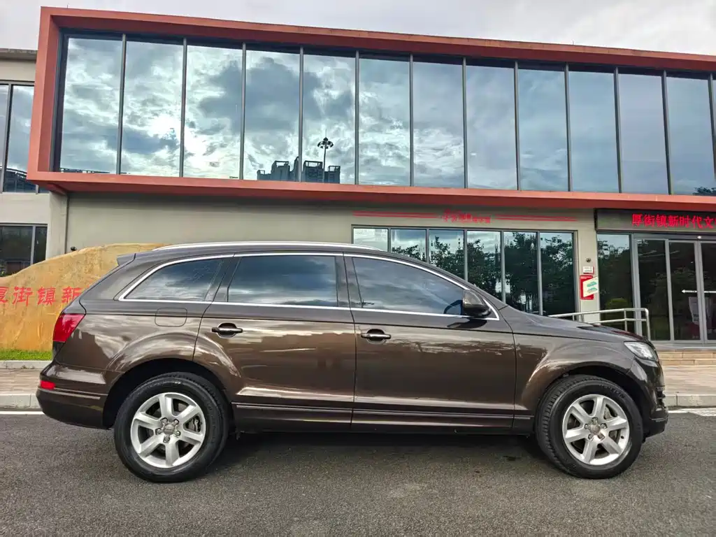 Audi Q7 — миниатюра 4