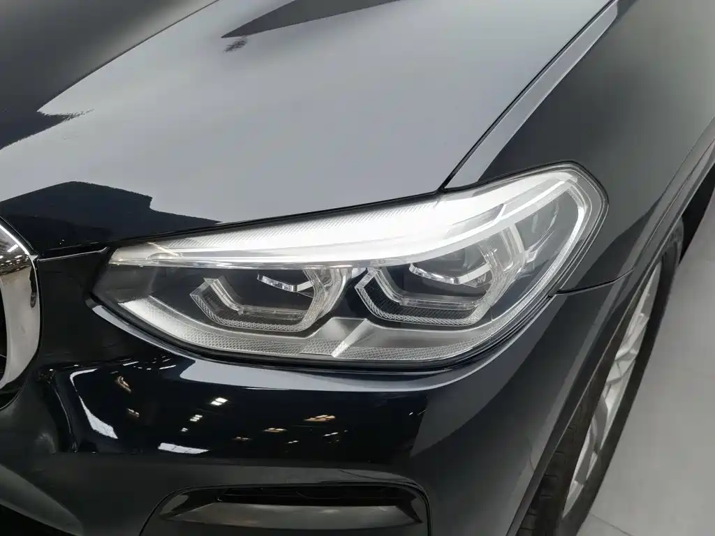 BMW X3 — миниатюра 7