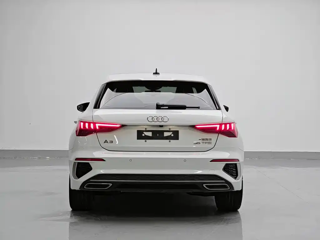 Audi A3 2022 Sportback 35 TFSI Fashion Sport