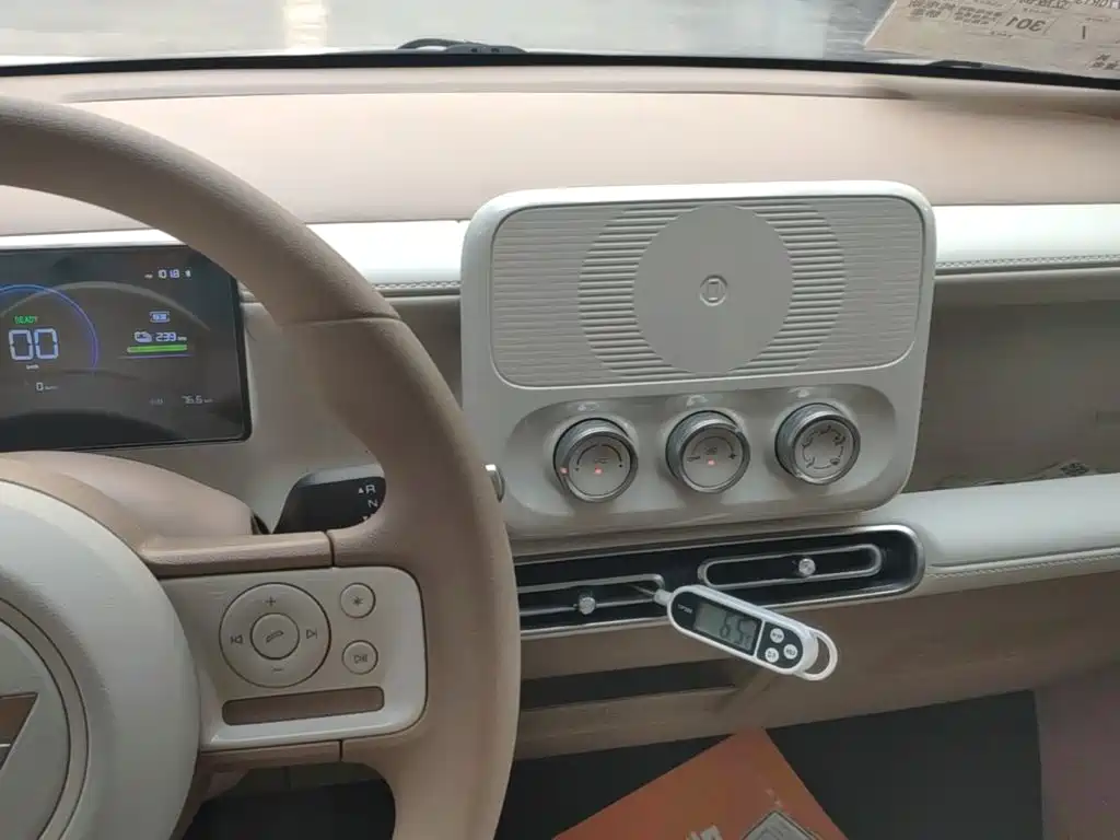 Wuling MINIEV — миниатюра 13