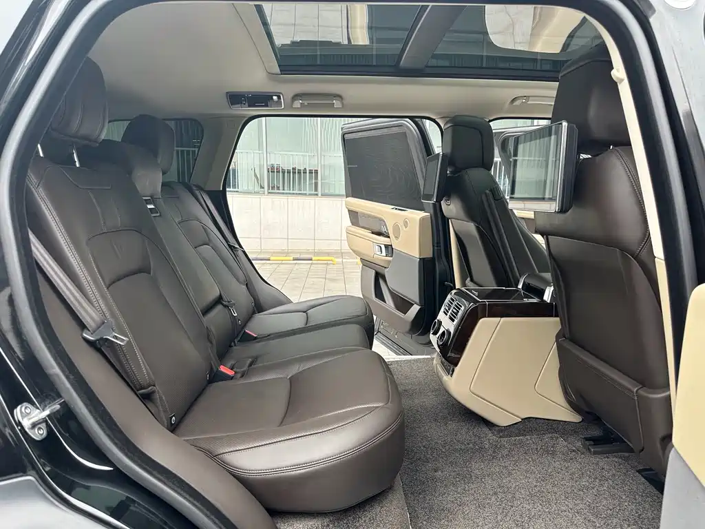 Land Rover Range Rover — миниатюра 7