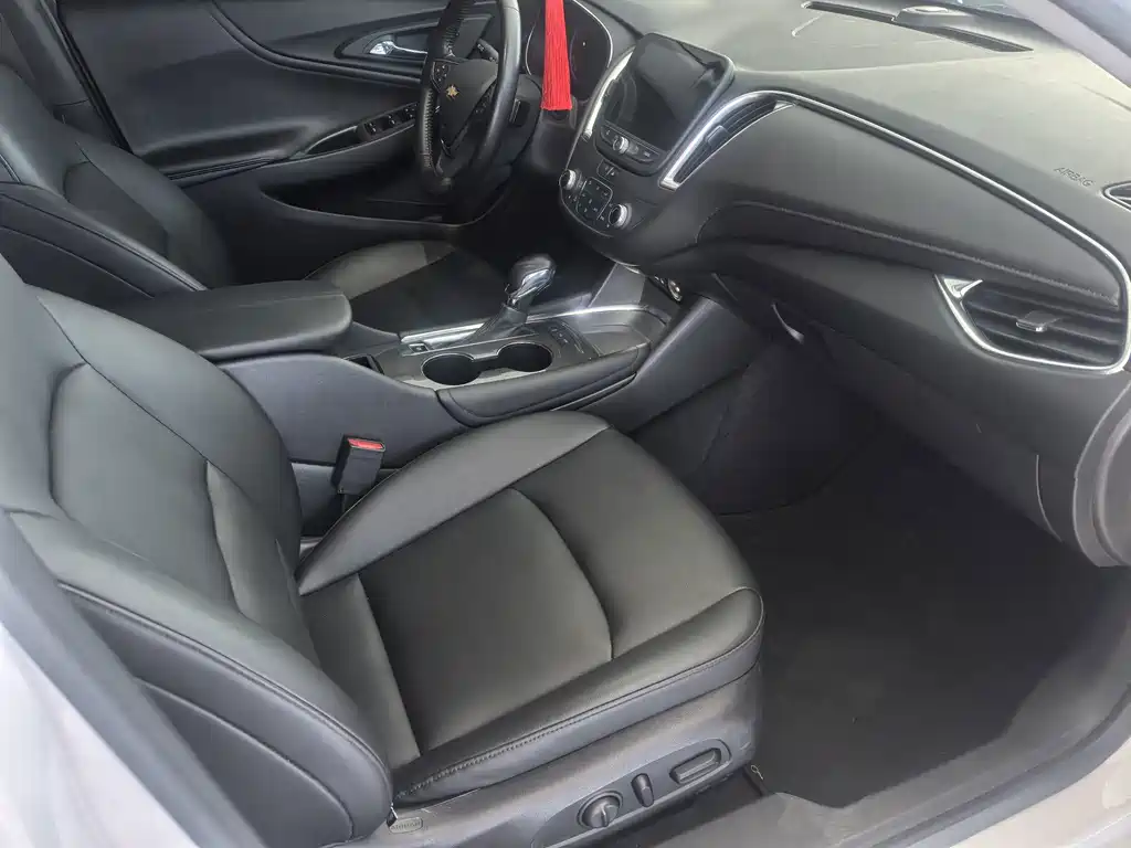 Chevrolet Malibu XL — миниатюра 15