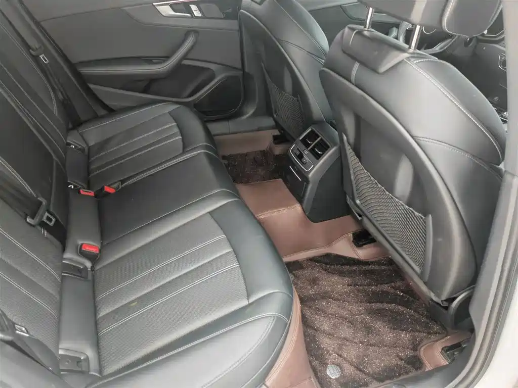 Audi A4L — миниатюра 14