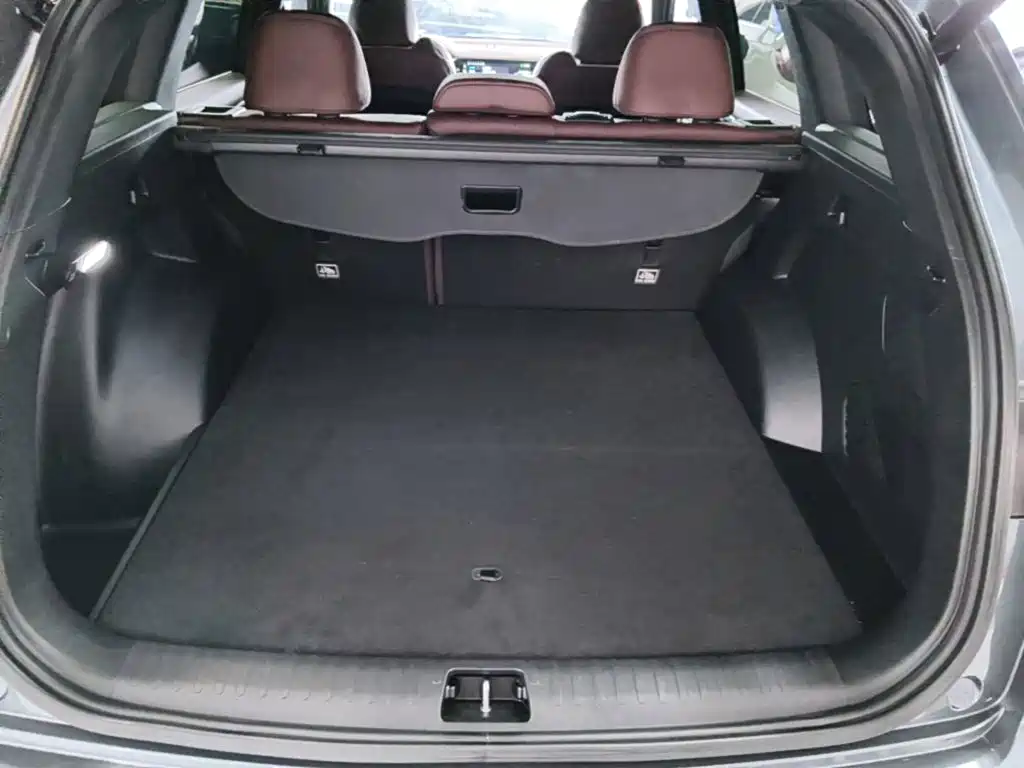 Geely Xingyue L — миниатюра 19
